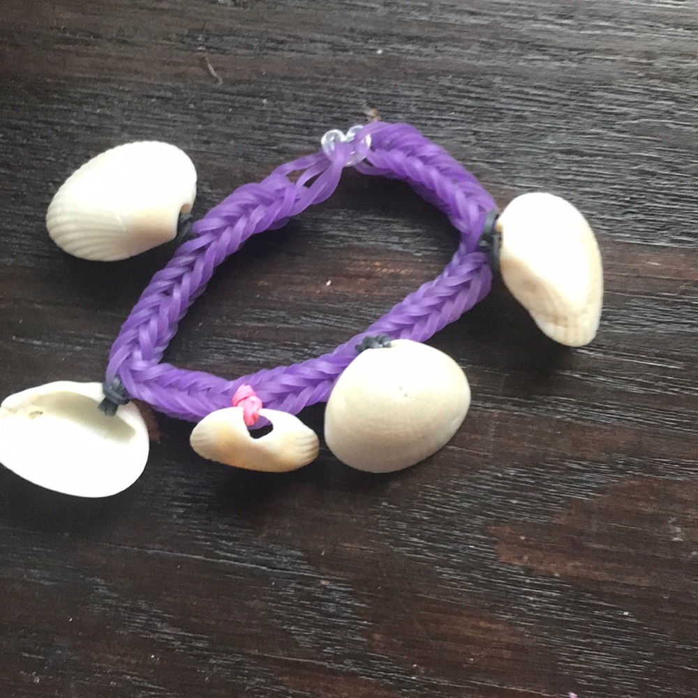 Girls’ jewelry